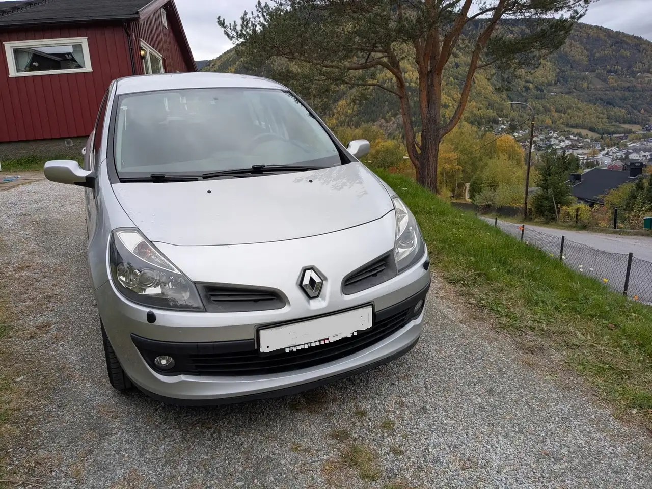 Renault Clio 1.2 16V 75 Pack Authentique