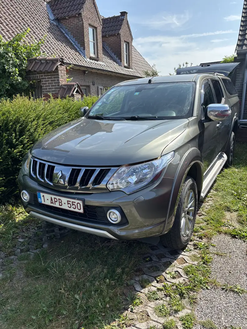 Mitsubishi L200 Pick Up 4x4 S&S Double Cab Plus Zielony - 1