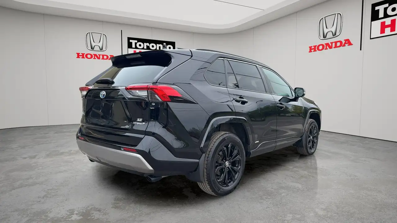 Toyota RAV 4 снимка Toyota RAV 4