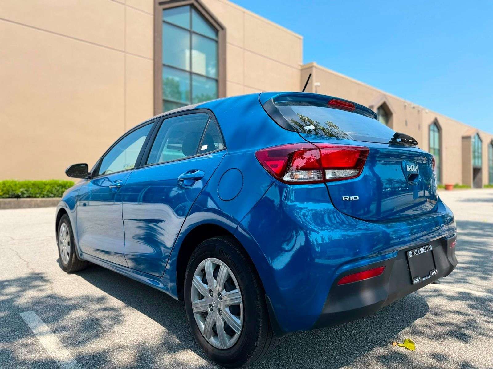 2023 Kia Rio LX+ | HEATED SEAT | DRIVE MODE SELECT | REVERSE CA — снимка 1