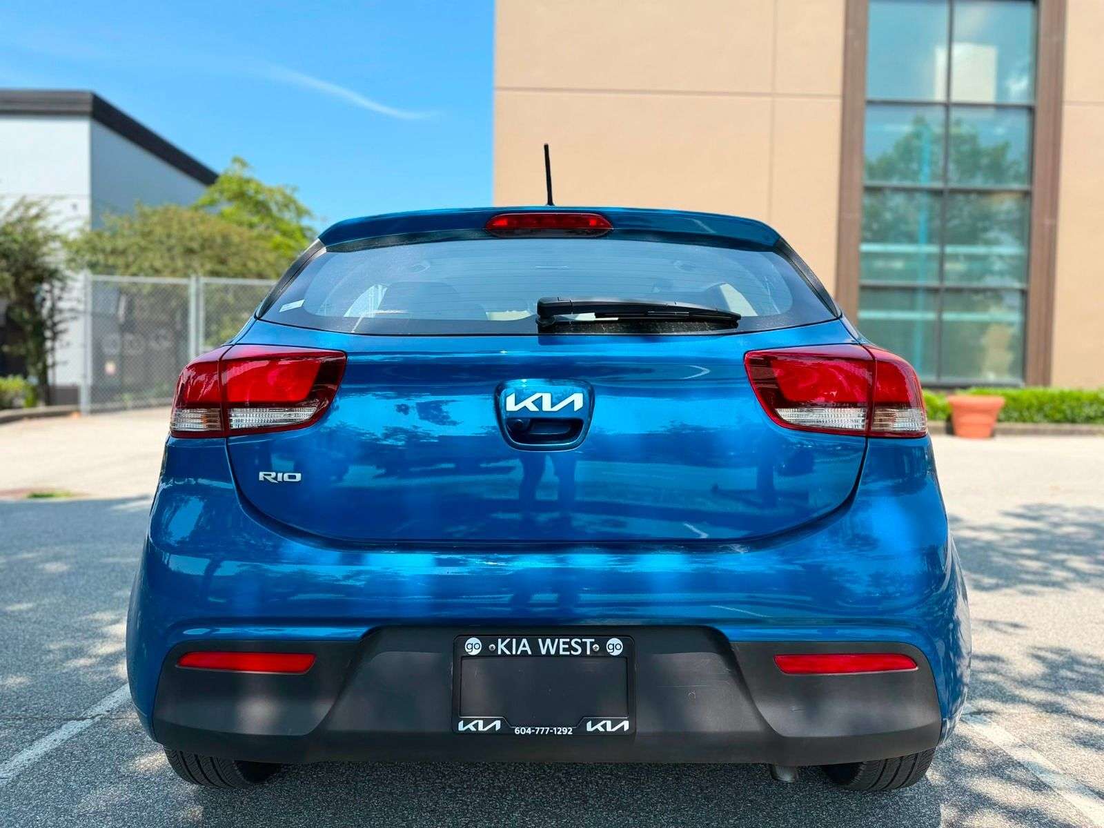 2023 Kia Rio LX+ | HEATED SEAT | DRIVE MODE SELECT | REVERSE CA — снимка 1