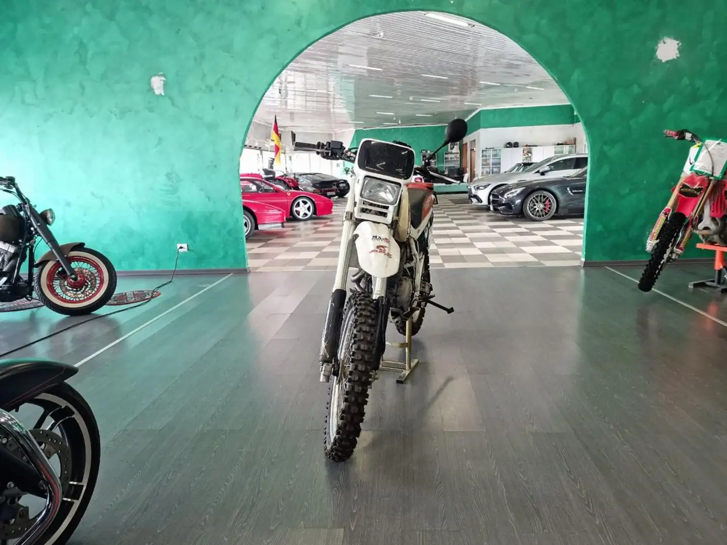 Honda XR 600 Blackbird Blanco - 2