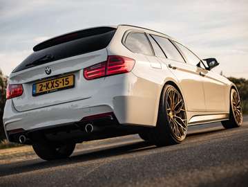 335xi, Mosselman 395pk, BOMVOL, zeer uniek