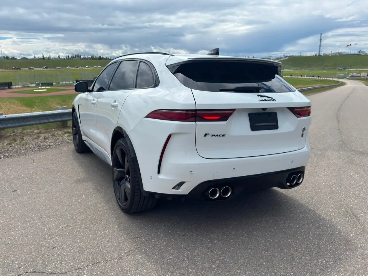 Jaguar F-Pace снимка Jaguar F-Pace