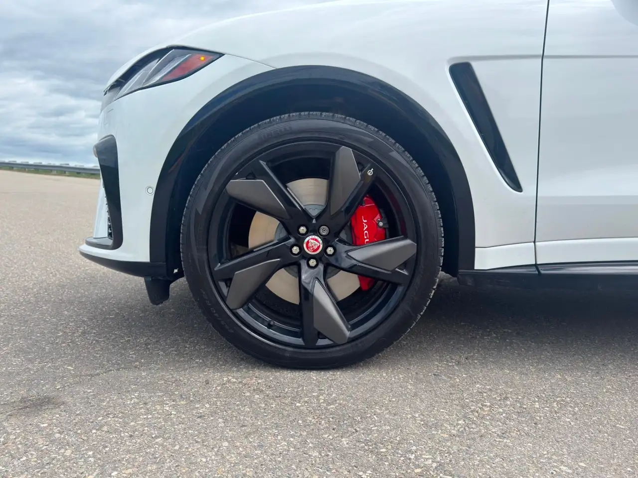 Jaguar F-Pace снимка Jaguar F-Pace