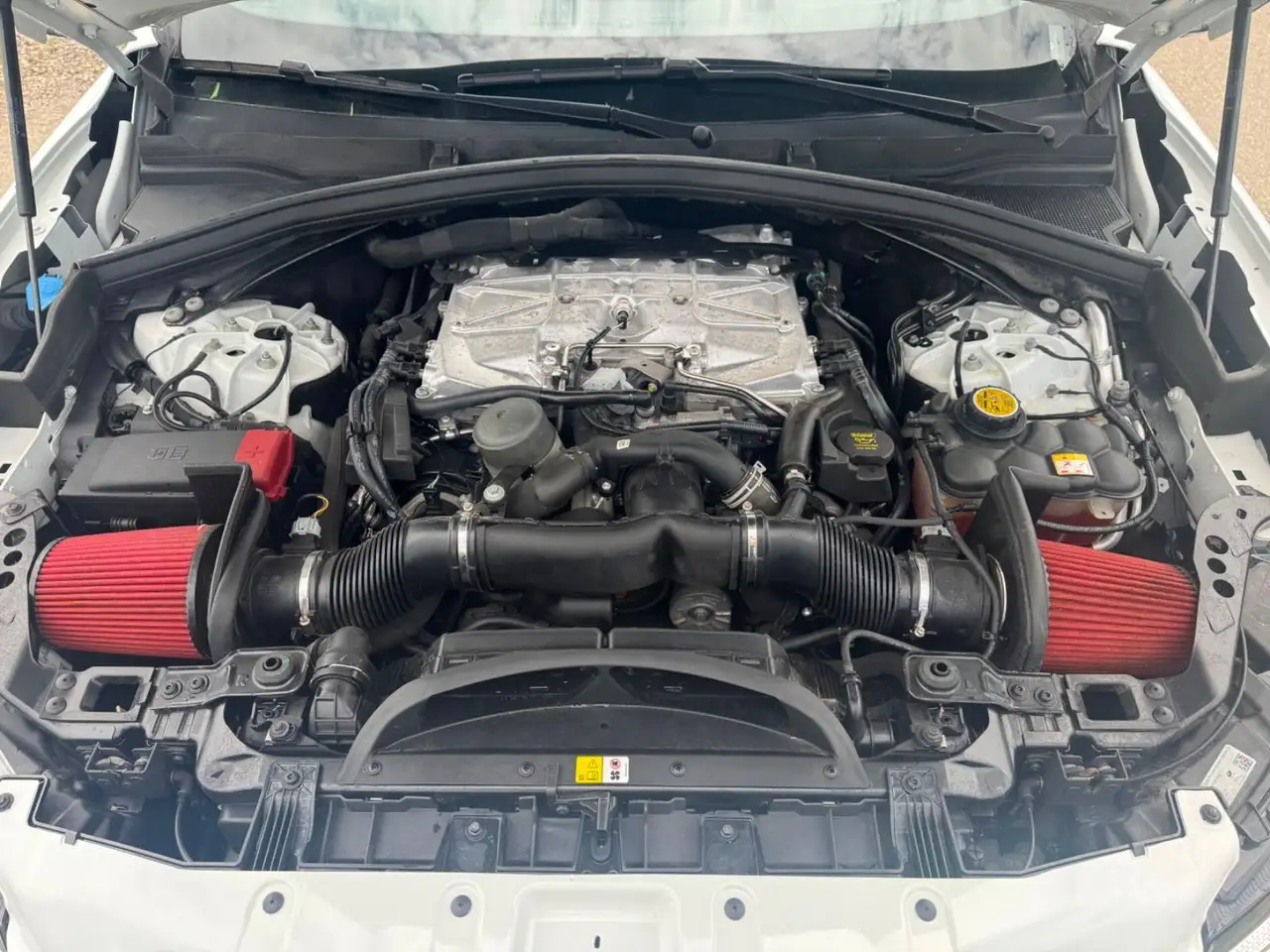 Jaguar F-Pace снимка Jaguar F-Pace