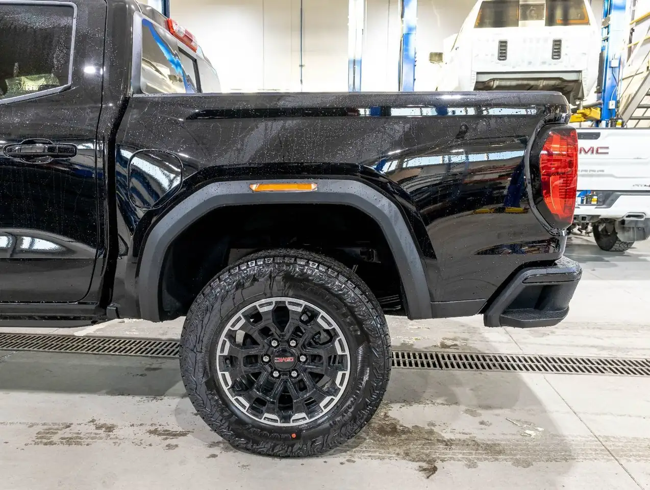 GMC Canyon снимка GMC Canyon