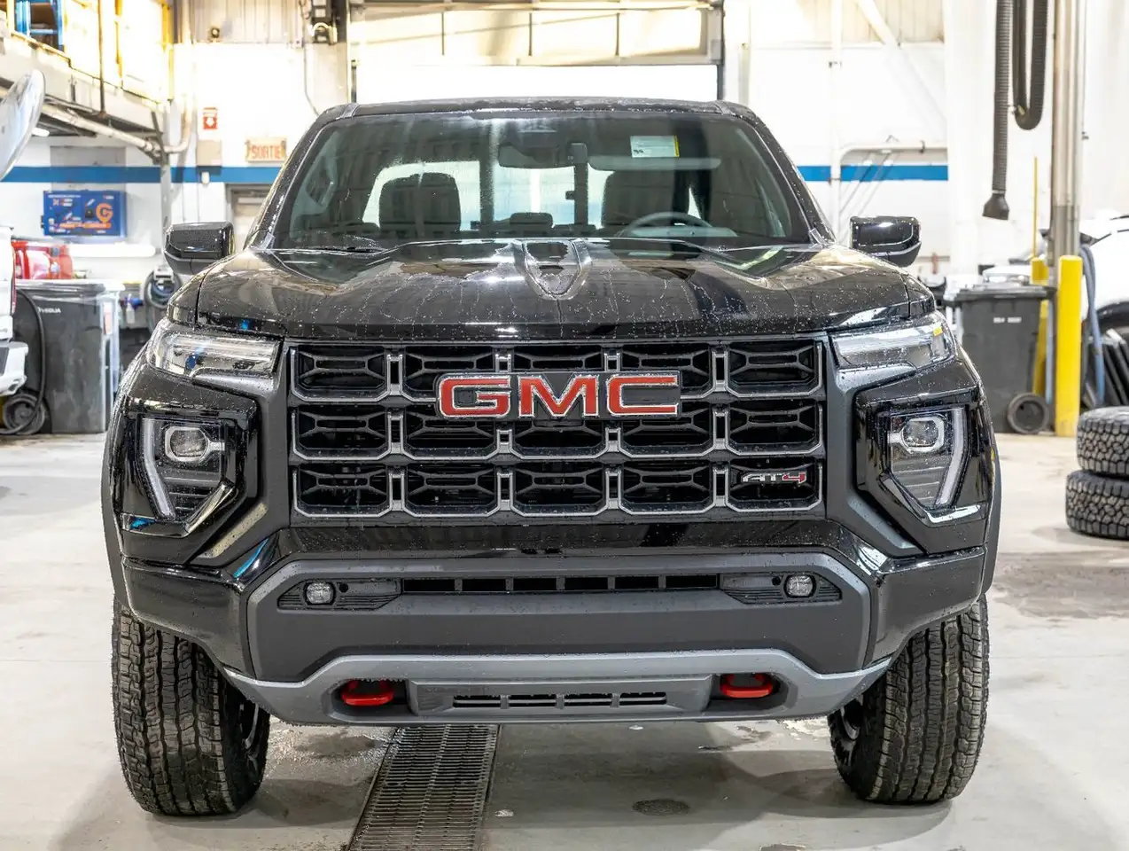 GMC Canyon снимка GMC Canyon