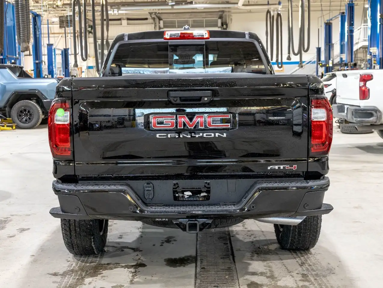 GMC Canyon снимка GMC Canyon