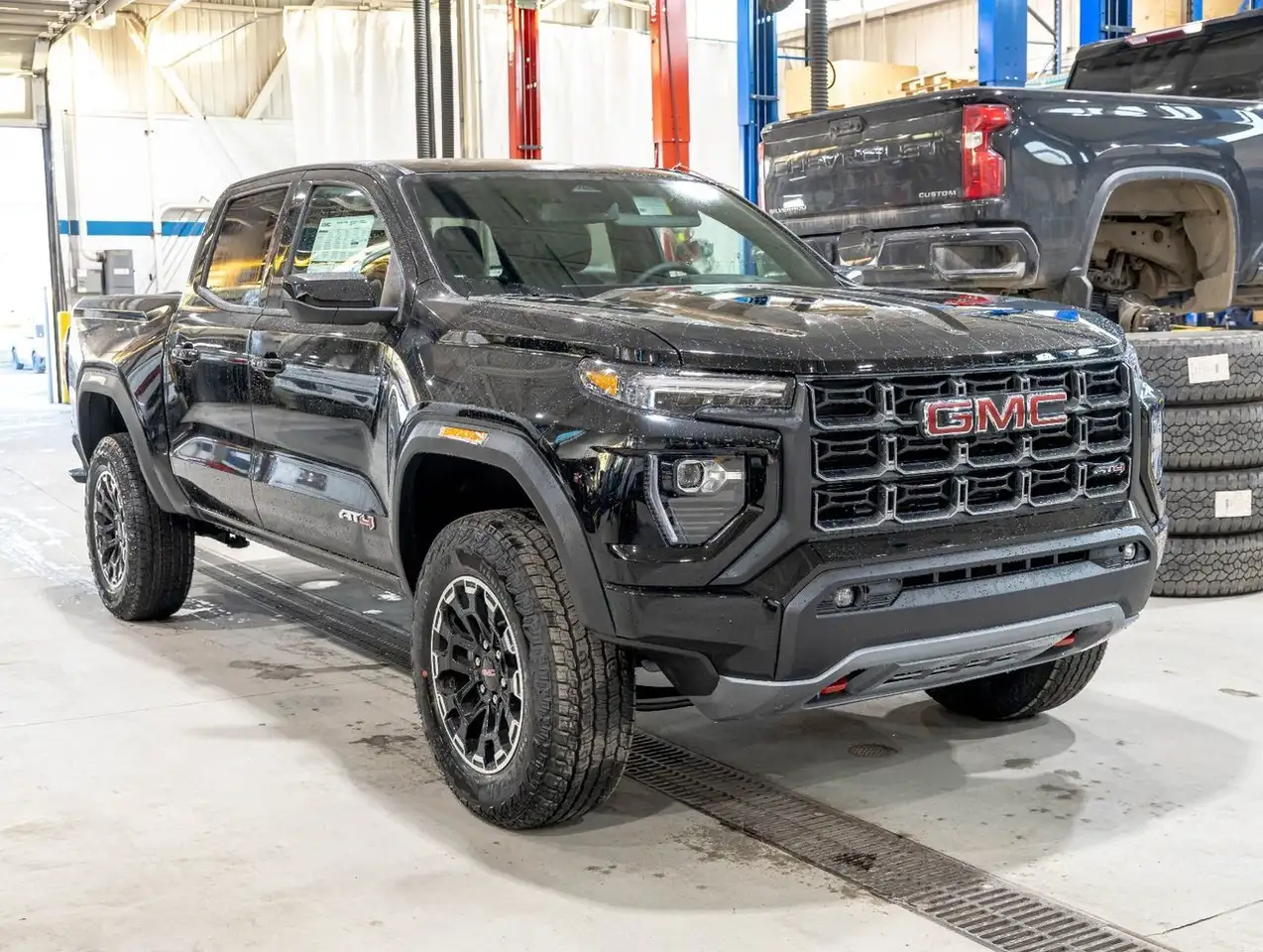 GMC Canyon снимка GMC Canyon