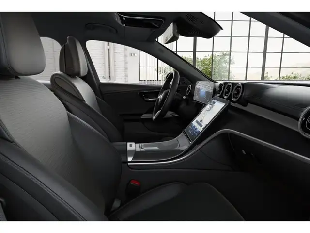Mercedes-Benz C-Class view 8