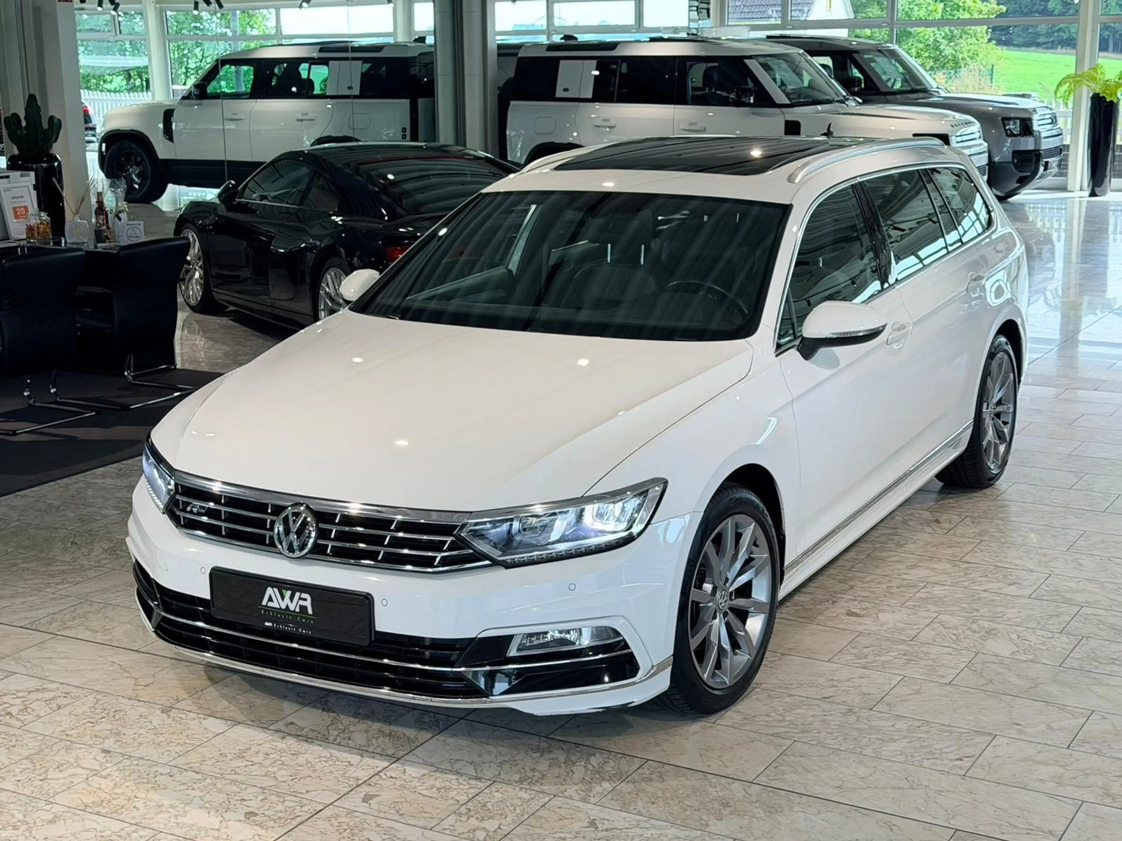 Volkswagen Passat R-LINE & HIGHLINE*PANO*ACC*VIRTUAL*AHK* — photo 2