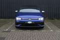 Volkswagen Golf 8 2.0 TSI R 4M PERFORMANCE AKRA HARMAN Blauw - thumbnail 5