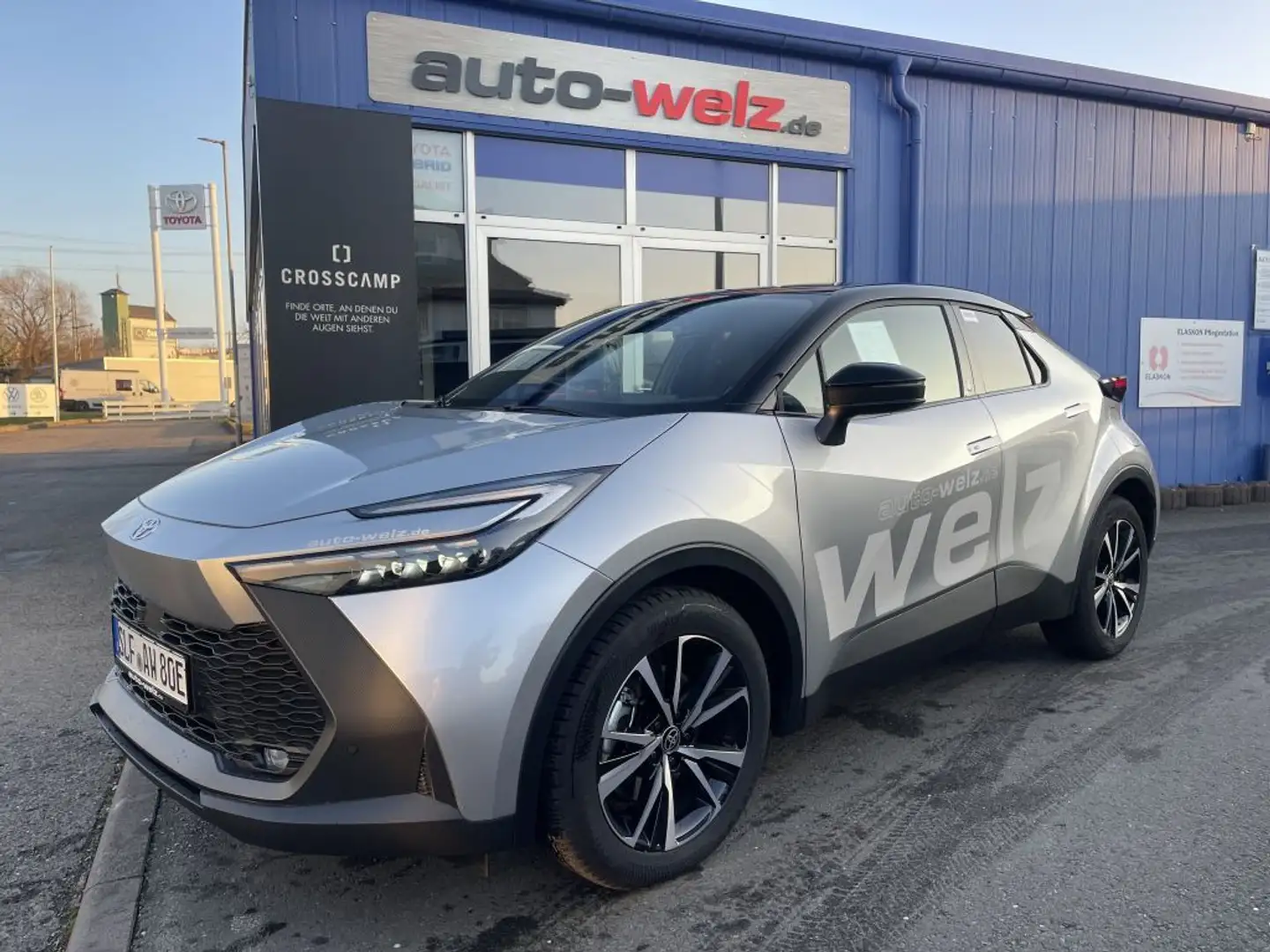 Toyota C-HR 2.0 Plug-in-Hybrid Team Deutschland Silber - 2