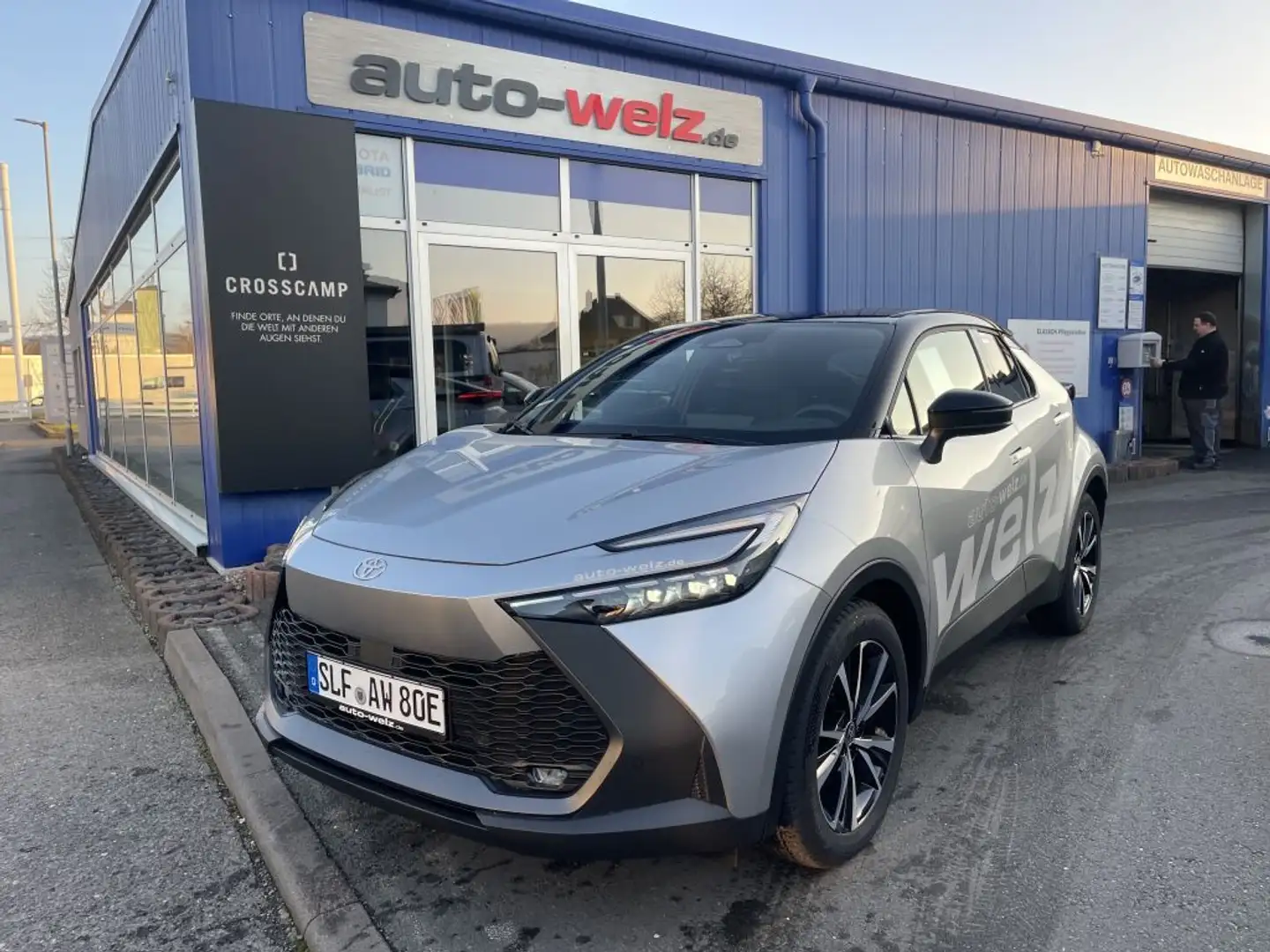 Toyota C-HR 2.0 Plug-in-Hybrid Team Deutschland Silber - 1
