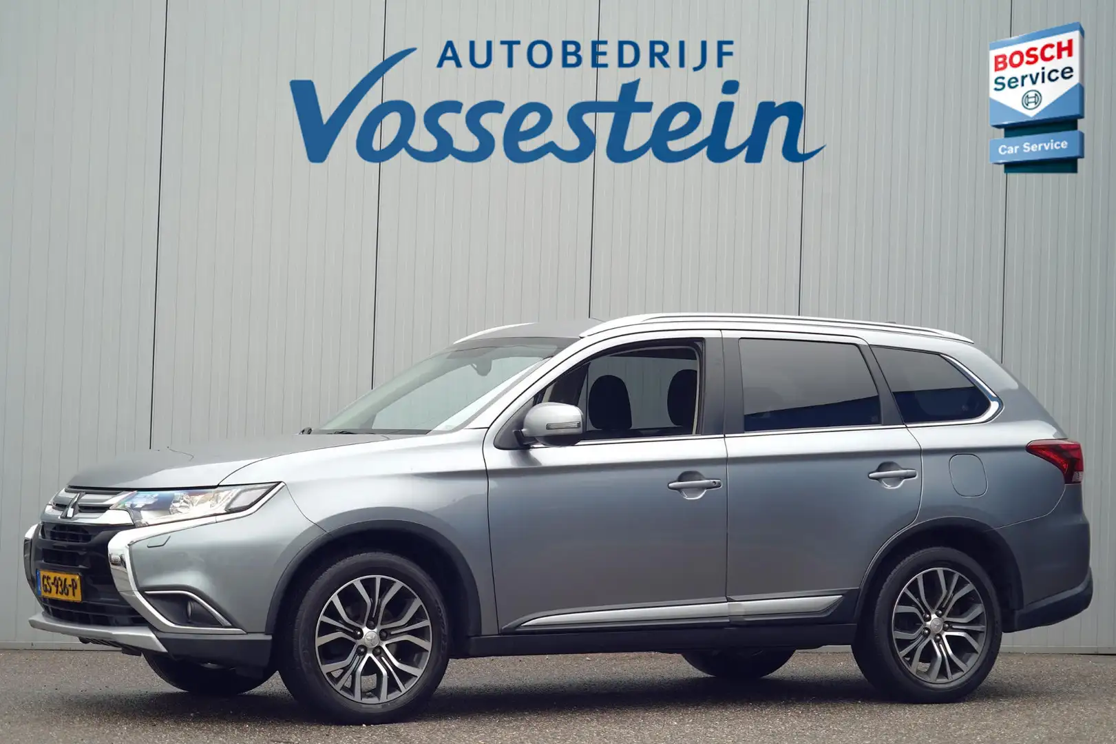 Mitsubishi Outlander 2.0 Executive Edition / 7 Pers. / 84dkm NAP / 2e E Grijs - 1