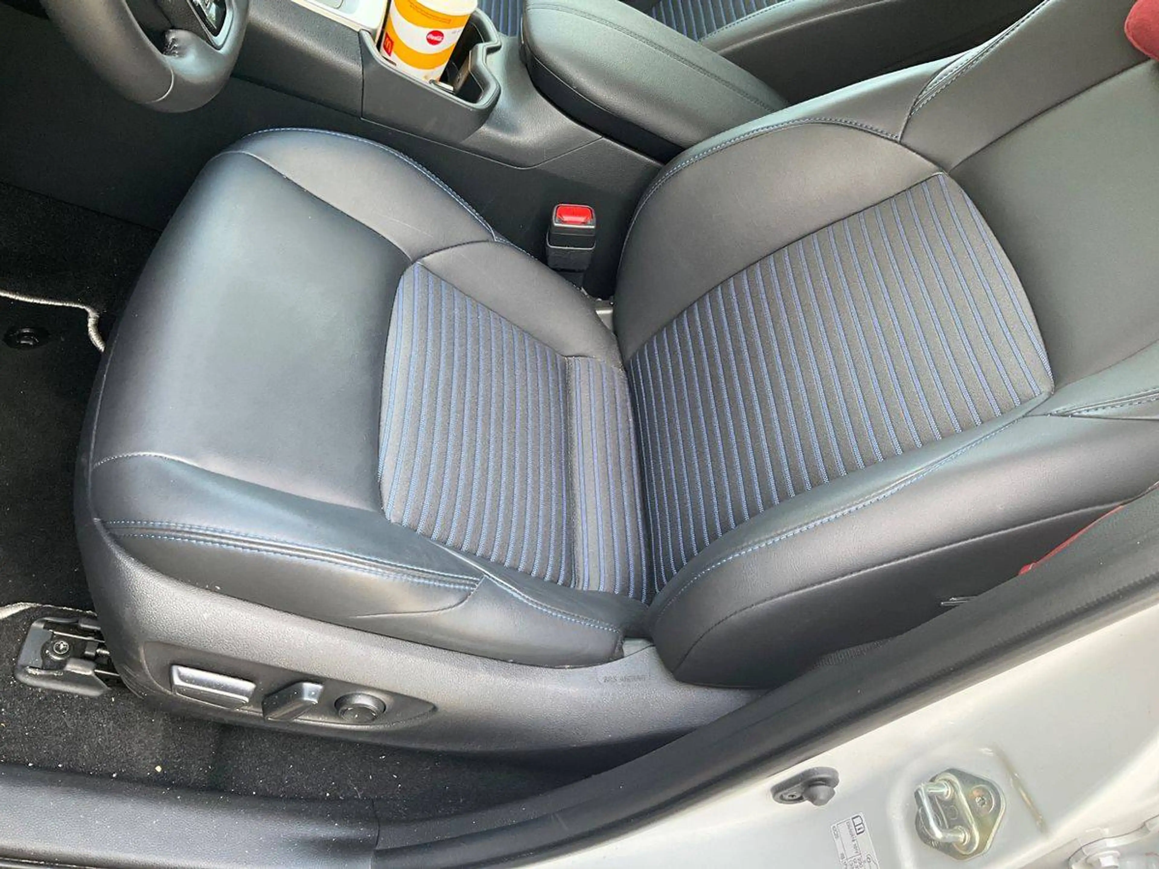 Toyota RAV4 Hybrid 4x2 Basis — photo 9