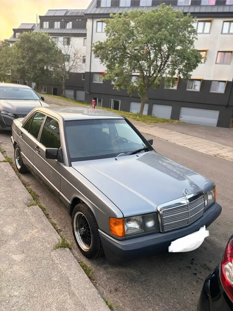 Mercedes-Benz 190 Classe E 190 - 2