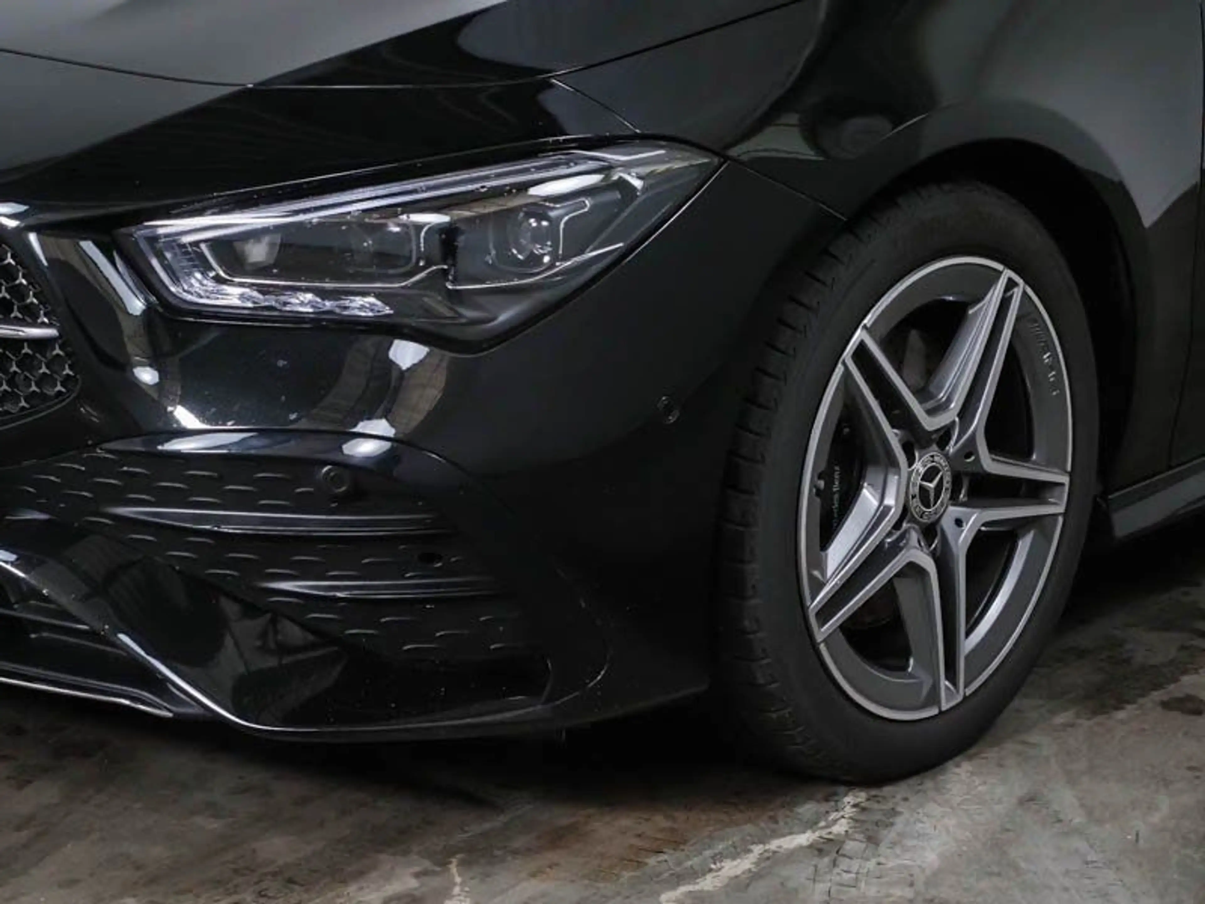 Mercedes-Benz CLA 200 AMG Premium Plus Panorama HUD 360° Totw. — photo 6