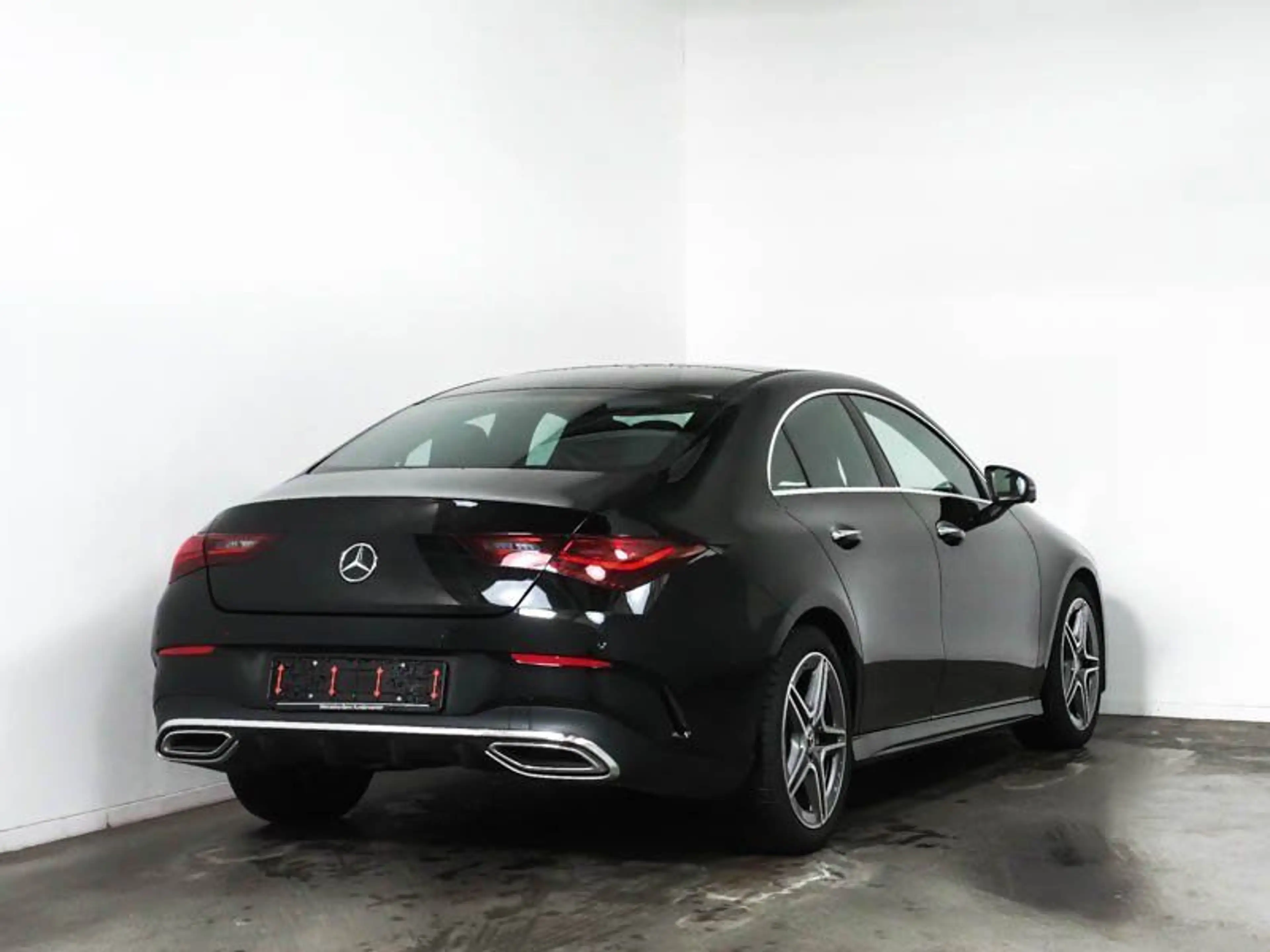 Mercedes-Benz CLA 200 AMG Premium Plus Panorama HUD 360° Totw. — photo 2