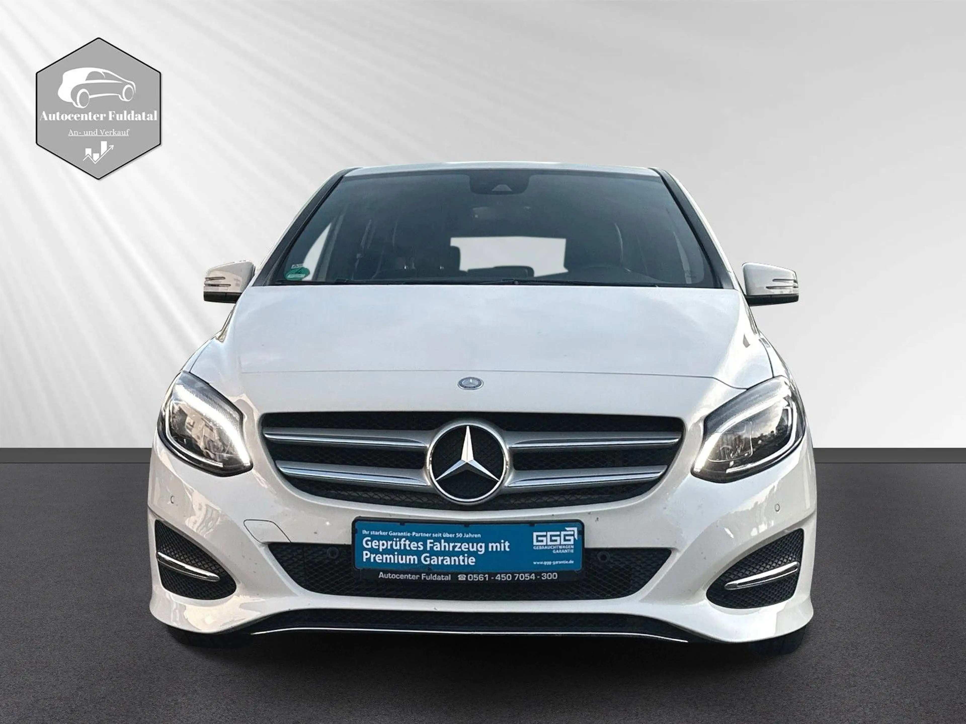 Mercedes-Benz B 200 / Automatik/AHK/Kamera/Navi/SHZ/Klima — photo 2