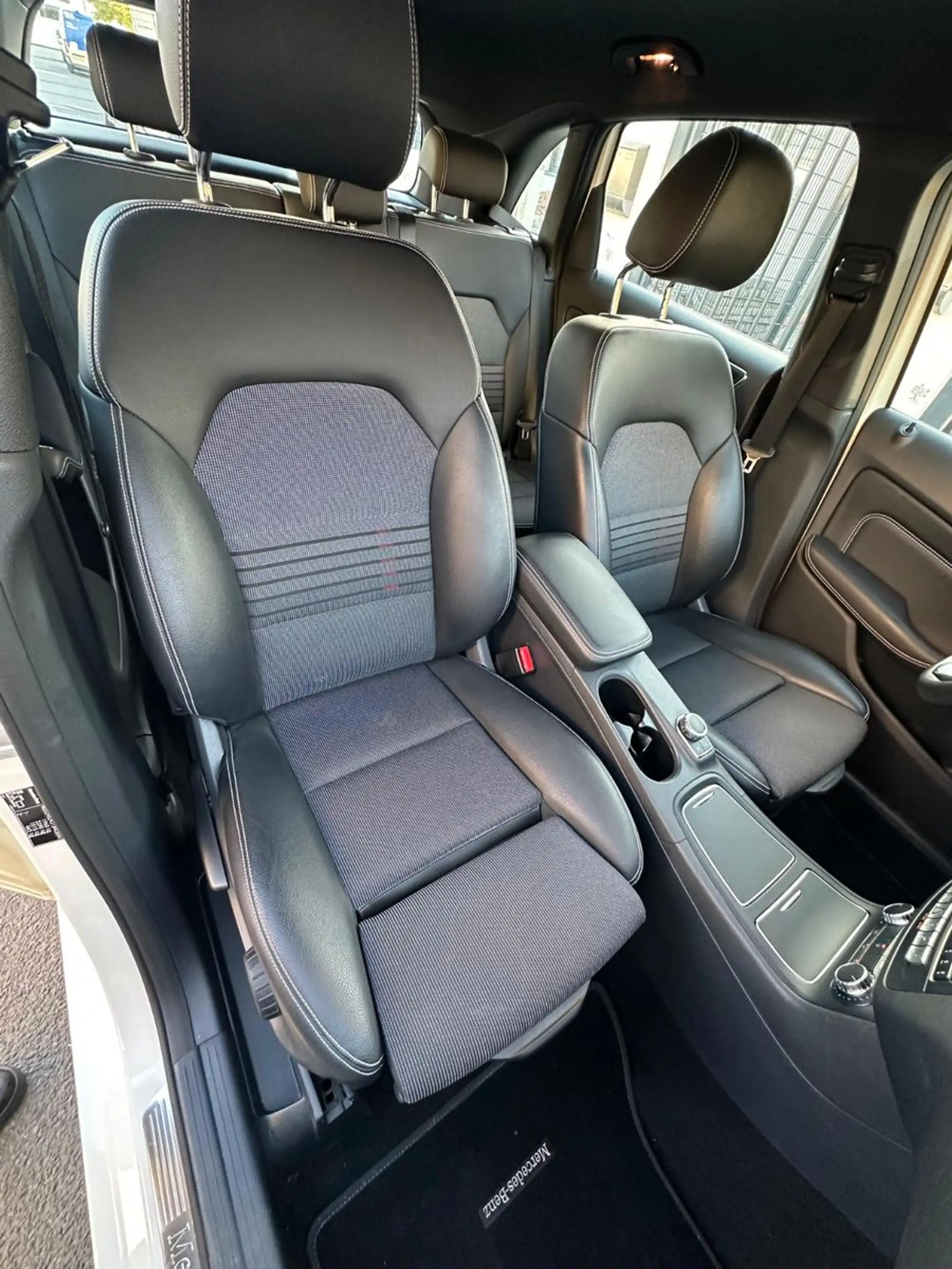 Mercedes-Benz B 200 / Automatik/AHK/Kamera/Navi/SHZ/Klima — photo 10
