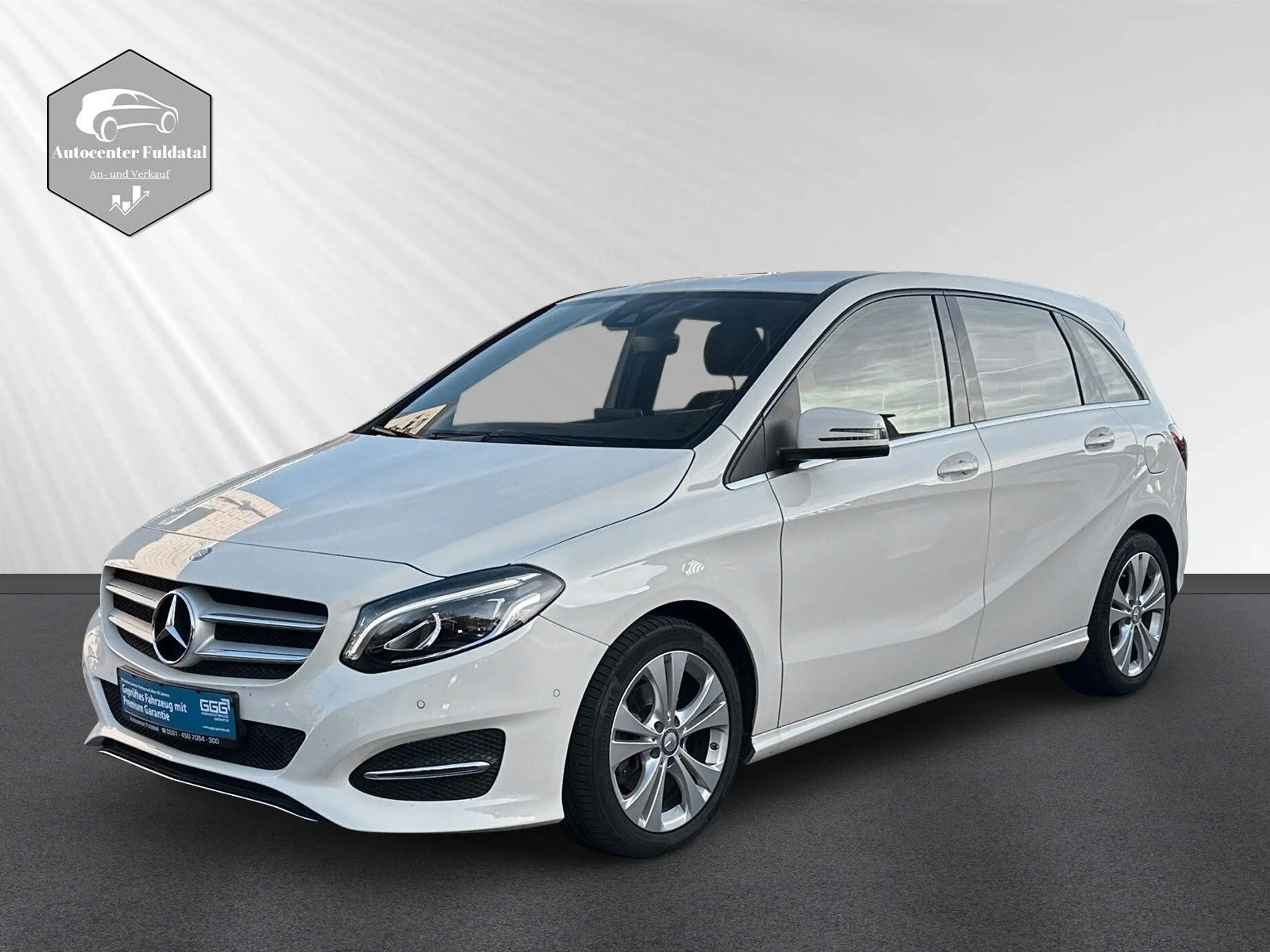 Mercedes-Benz B 200 / Automatik/AHK/Kamera/Navi/SHZ/Klima — photo 3