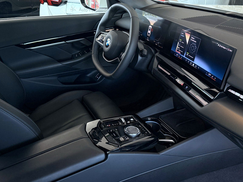 BMW 520 d (G61) *A-LED*Kamera*Leder*SHZ*DrivAss — photo 14