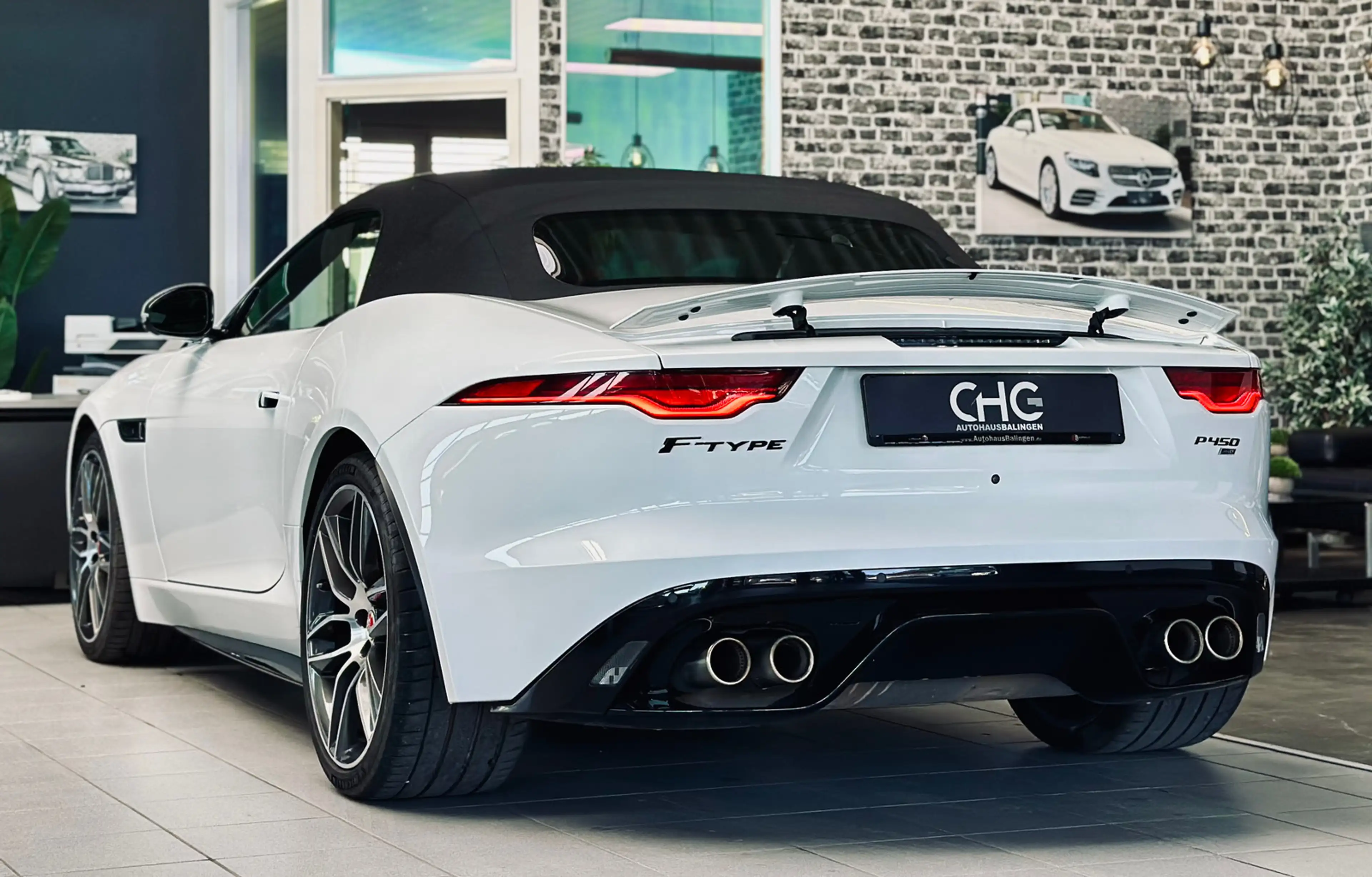 Jaguar F-Type 5.0 V8 R-Dynamic AWD Cabriolet — photo 7