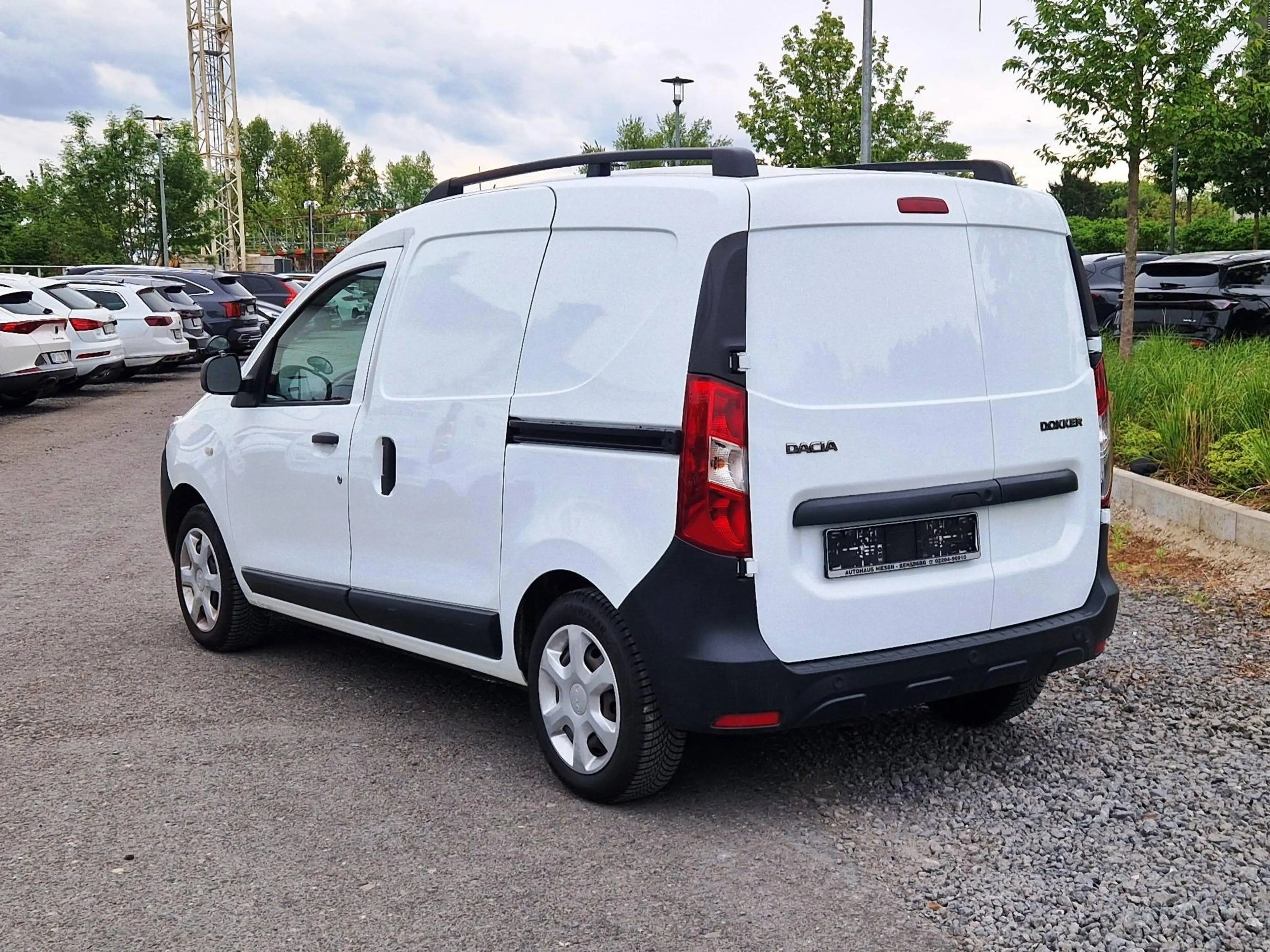 Dacia Dokker Comfort/2 Schiebetüren/Navi/PDC/Tempomat/Klima/Finanzierung ab 6,99%/ — photo 7