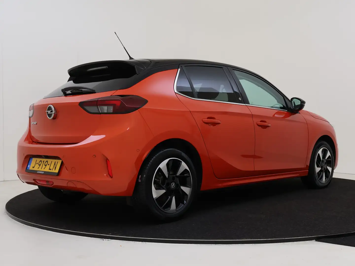 Opel Corsa-e Elegance 50 kWh | Navigatie | Camera | Climate Con Oranje - 2