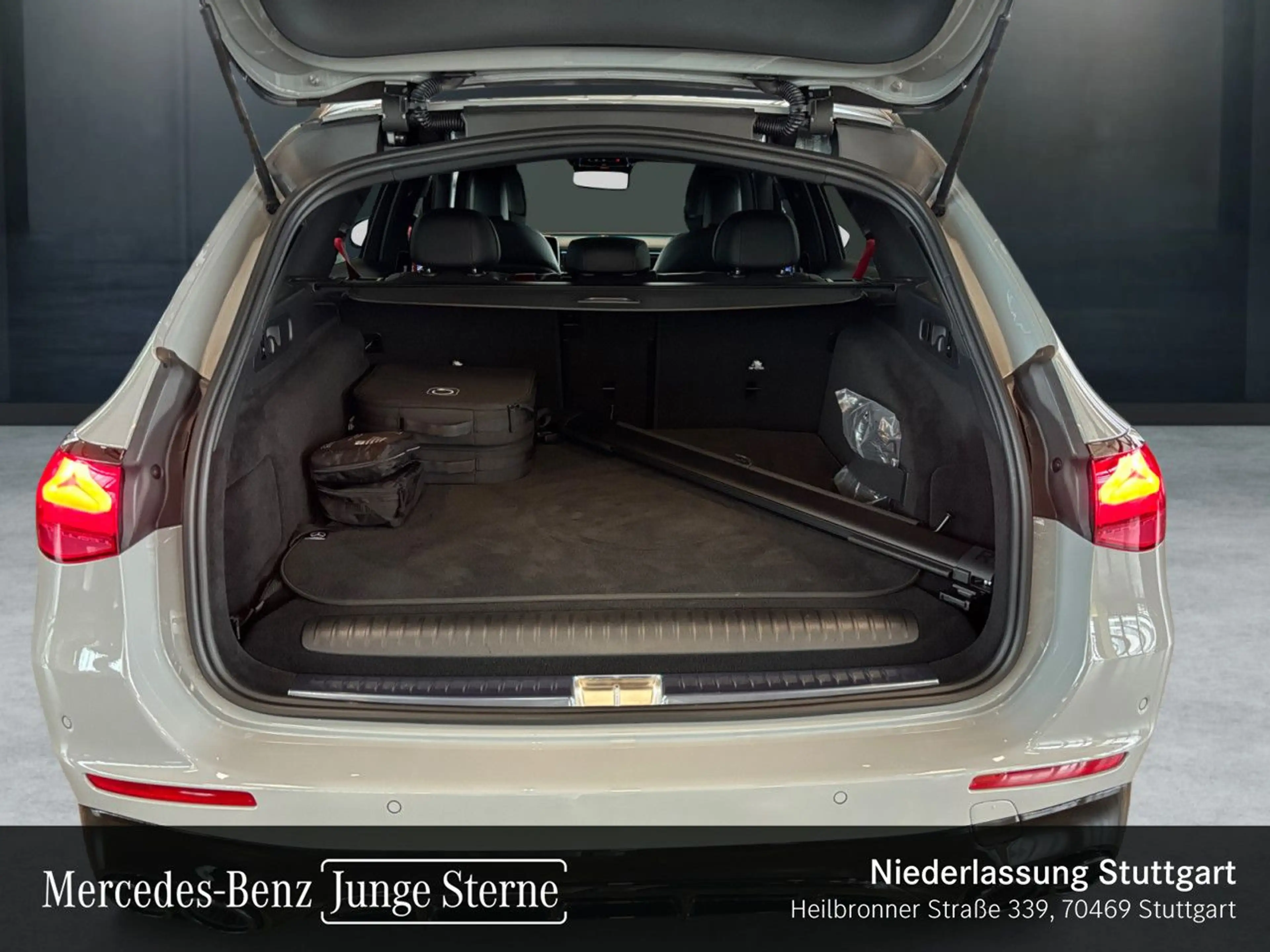 Mercedes-Benz E 53 AMG T 4M Hybrid Driversp Fahrass 360° Pano 9G — photo 8
