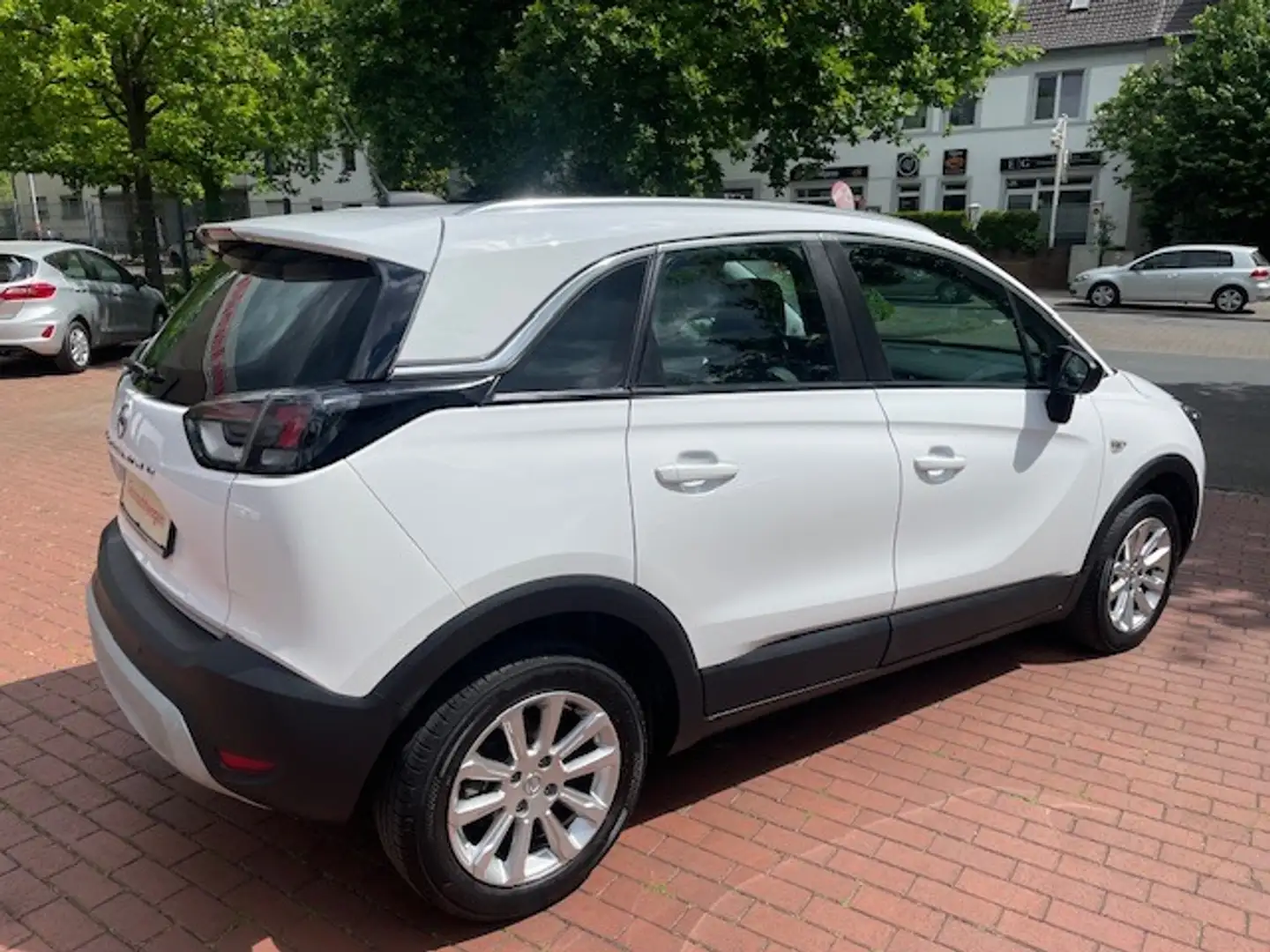 Opel Crossland X 1,6 *Navi*SHZ*PDC*Tempomat*LED*DAB+* Weiß - 2