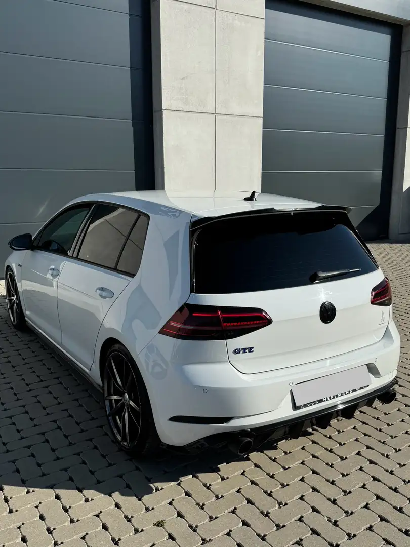 Volkswagen Golf GTE - 1