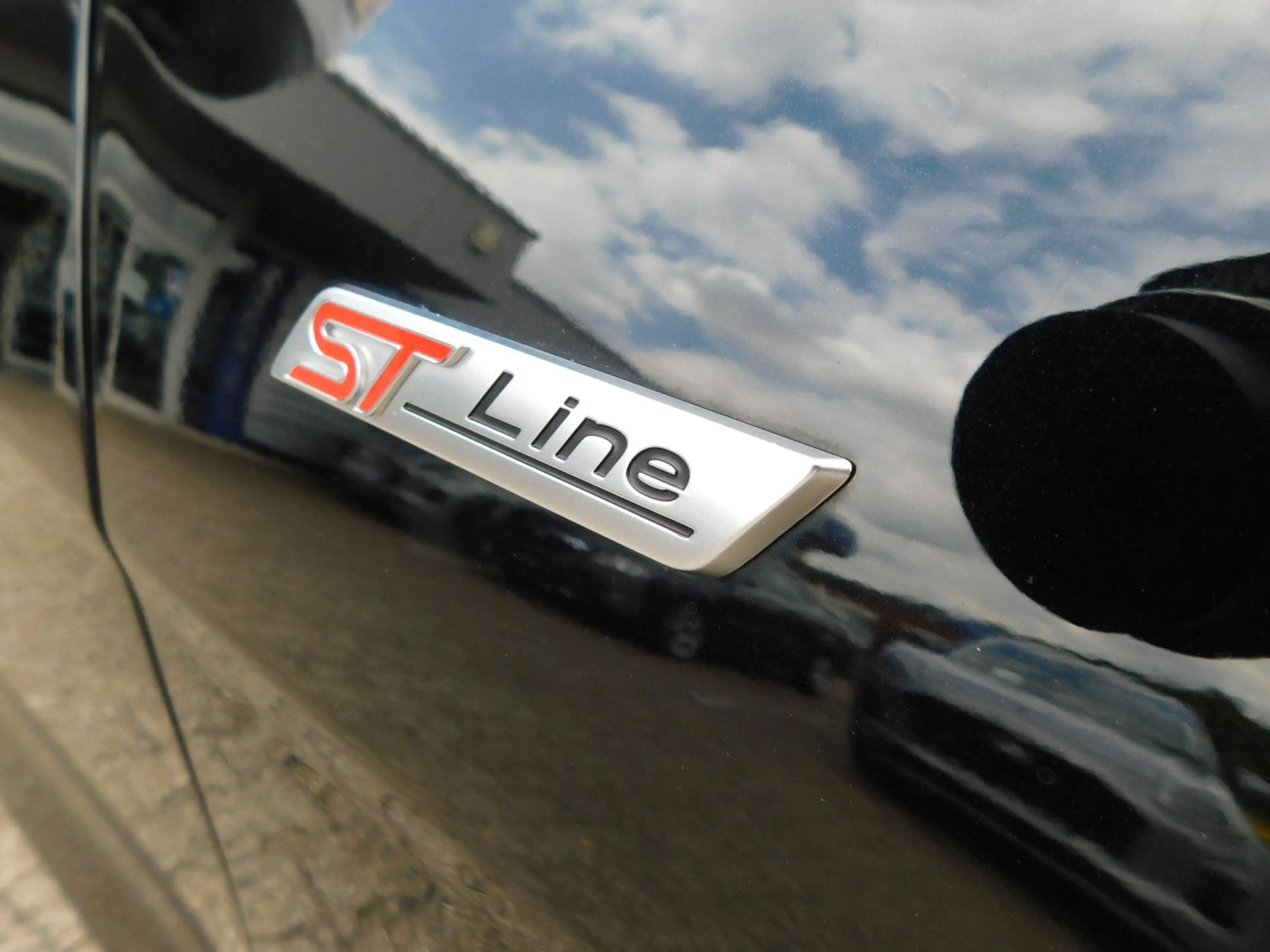 Ford EcoSport ST-Line — photo 10