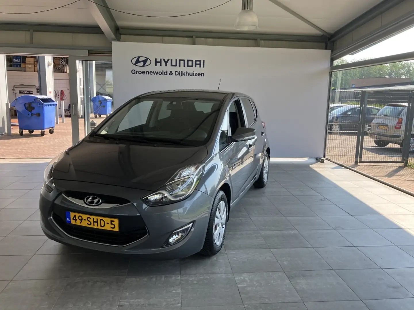 Hyundai iX20 1.4i i-Motion Grau - 1