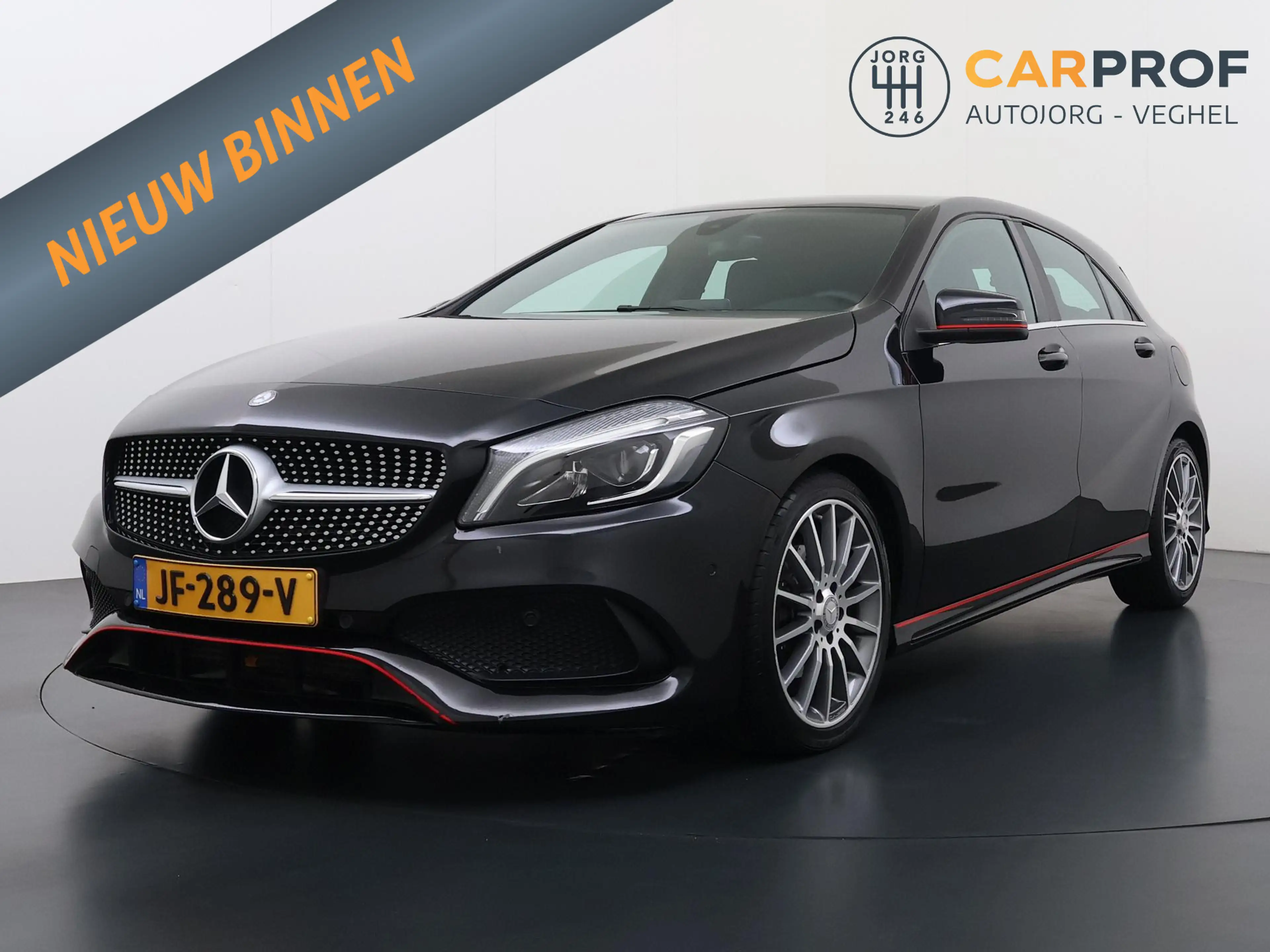 Mercedes-Benz A 180 Ambition AMG | NL Auto | Navigatie | Stoelverwarmi