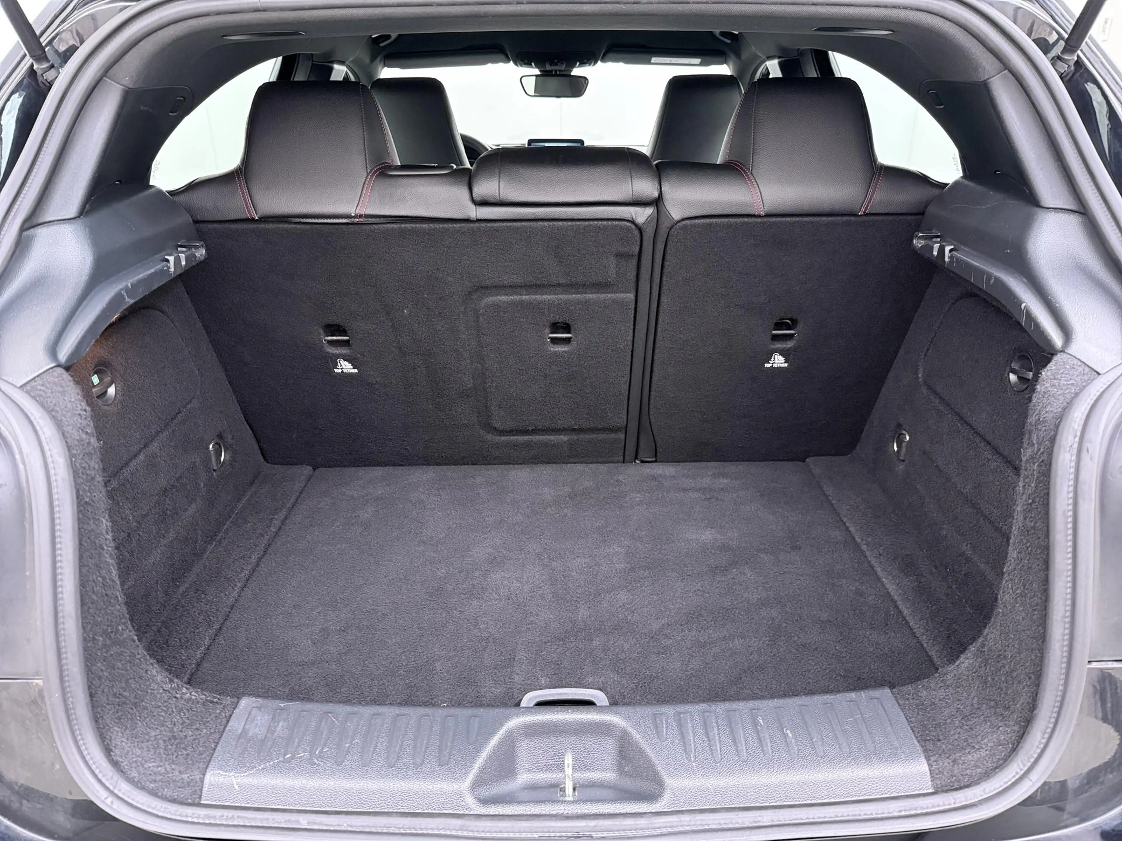 Mercedes-Benz A 180 Ambition AMG | NL Auto | Navigatie | Stoelverwarmi — photo 7