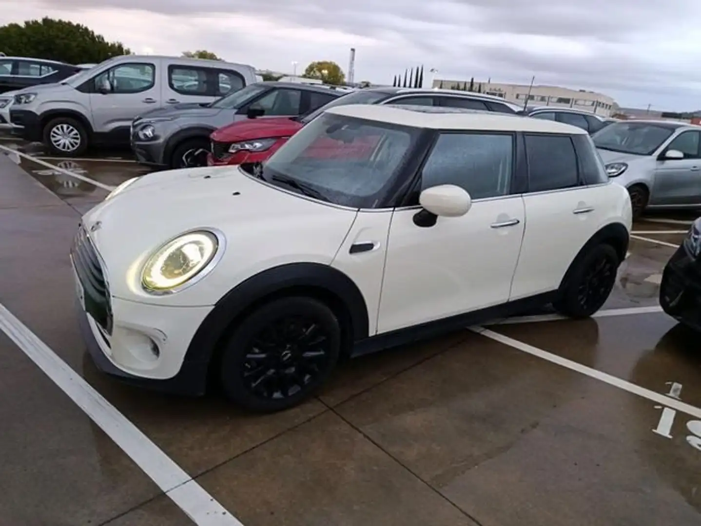 MINI One 5 PUERTAS Blanco - 1