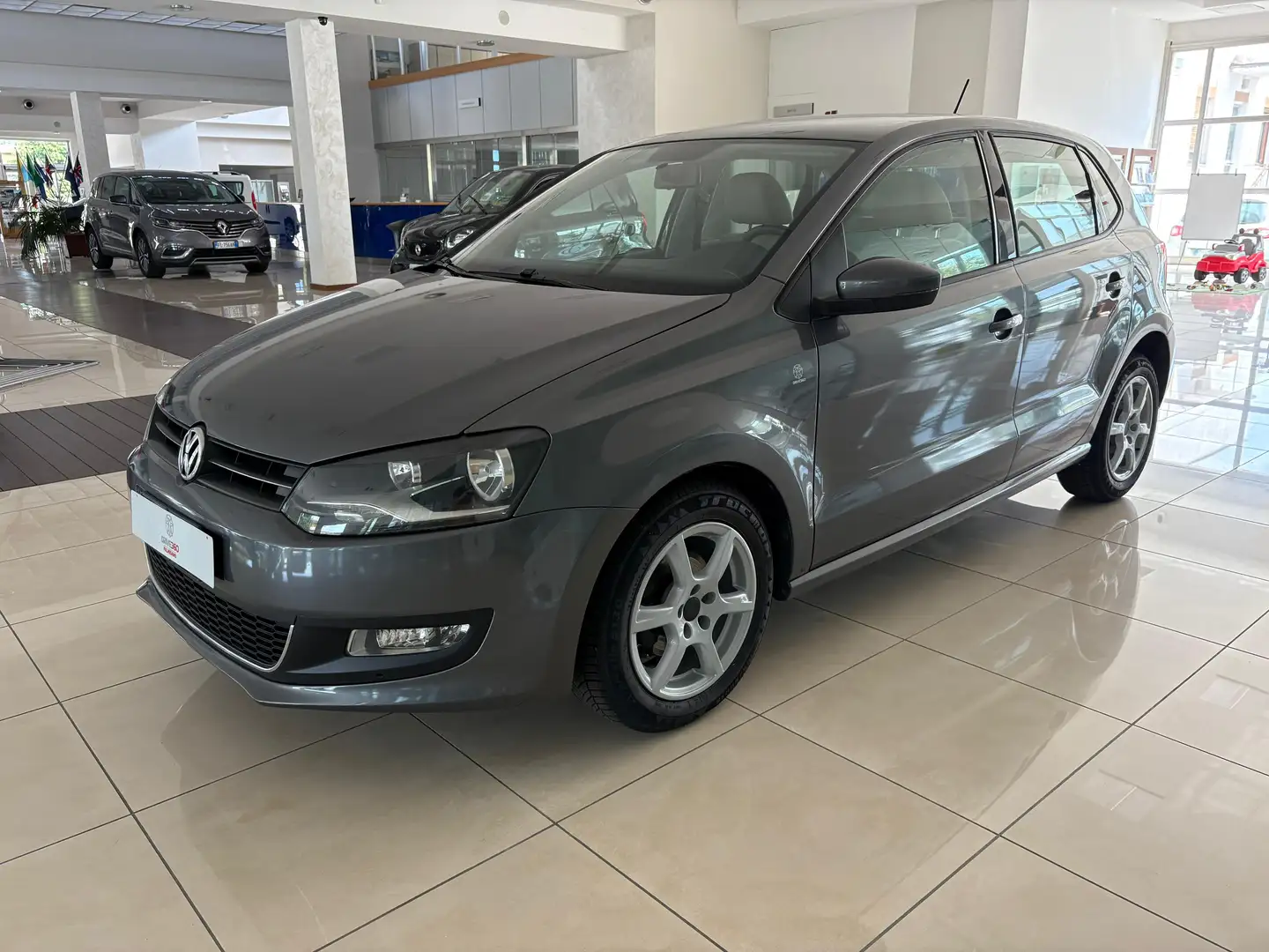 Volkswagen Polo Polo 5p 1.4 Comfortline c/abs Gris - 1