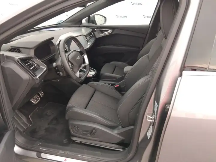 Audi Q4 2024, foto 4