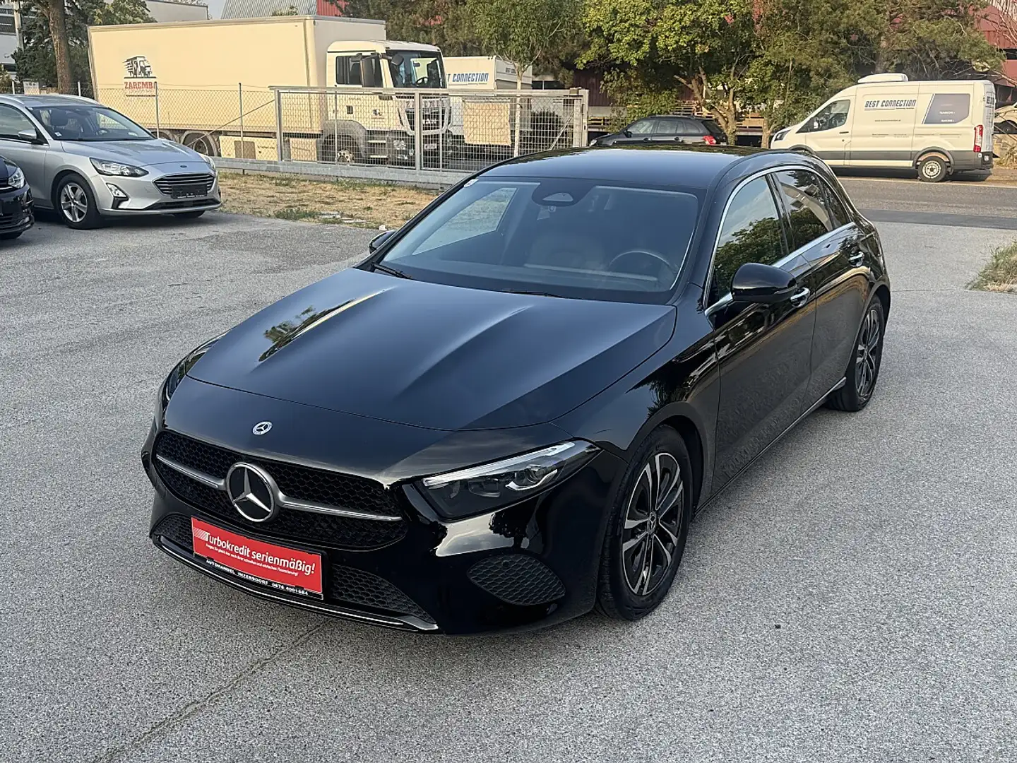 Mercedes-Benz A 200 d Aut. / VIRTUAL COCKPIT / AMBIENTE / DRIVING A... Schwarz - 2