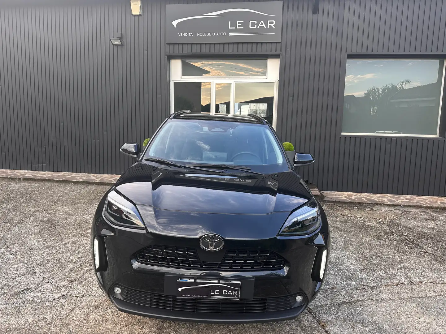 Toyota Yaris Cross Yaris Cross 1.5h Lounge fwd 130cv e-cvt Nero - 2