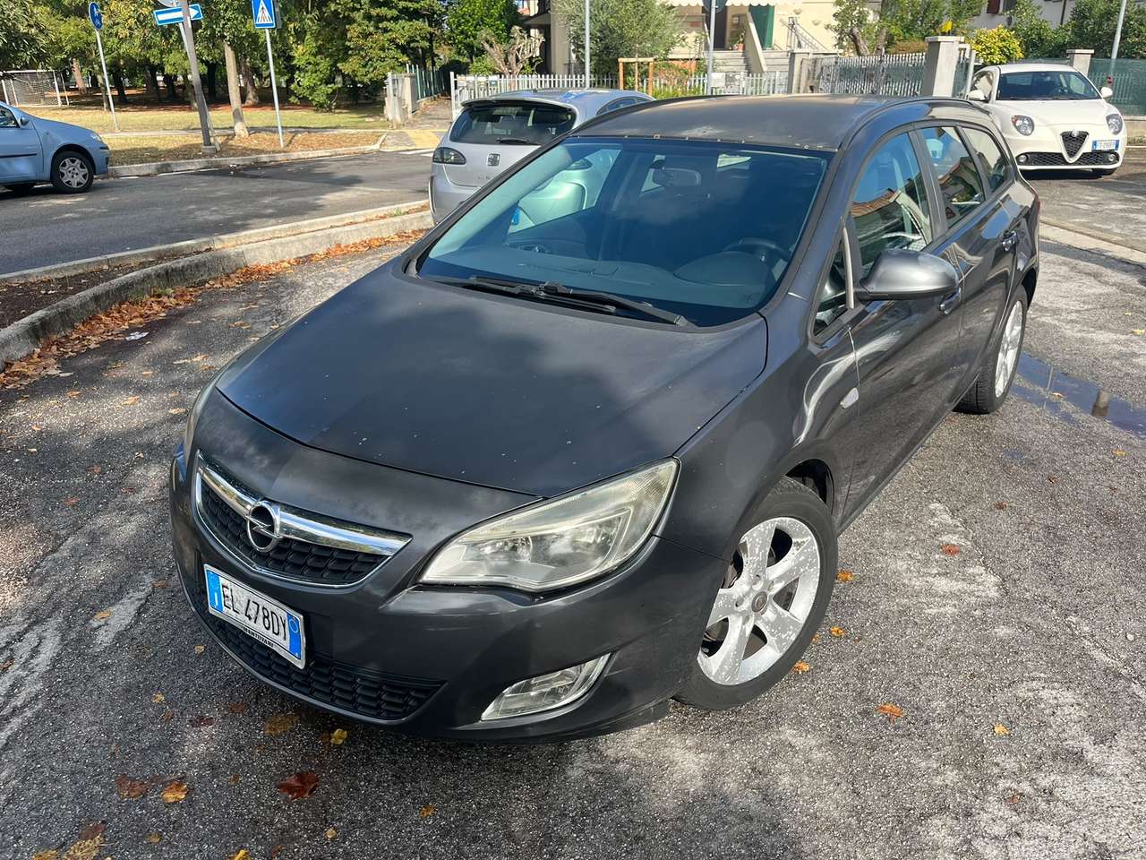 Opel Astra Astra Sports Tourer 1.7 cdti Cosmo 110cv