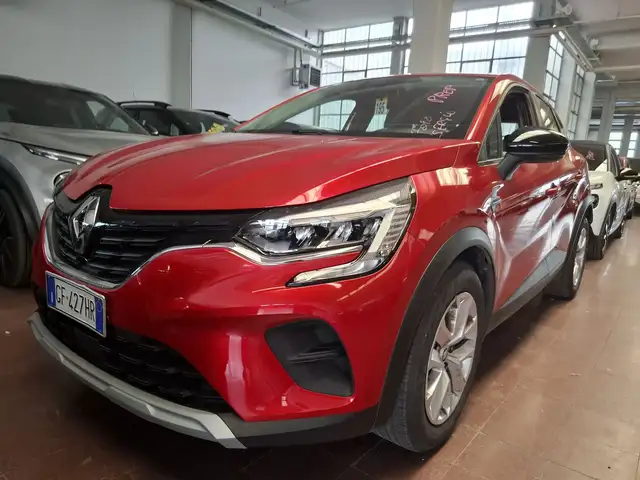 Renault Captur view 4