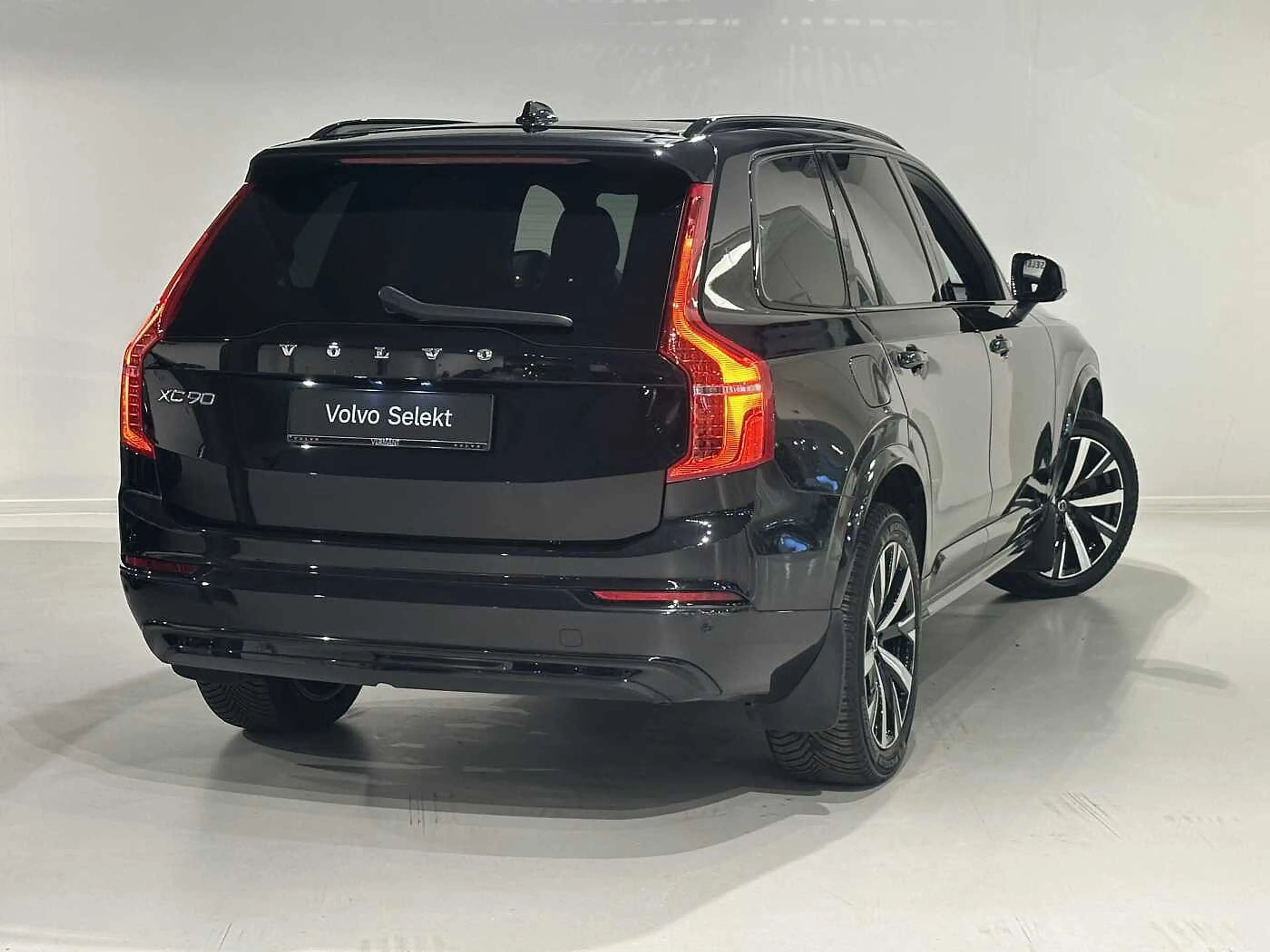 Volvo XC90 T8 Recharge Dark Plus + electr trekhaak — photo 2