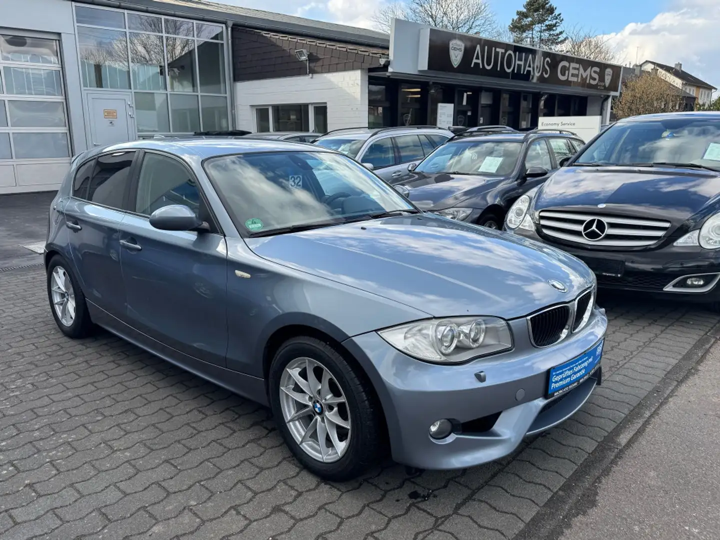 BMW 120 i M-Paket Xenon Klima PDC CD-Spieler Grey - 1