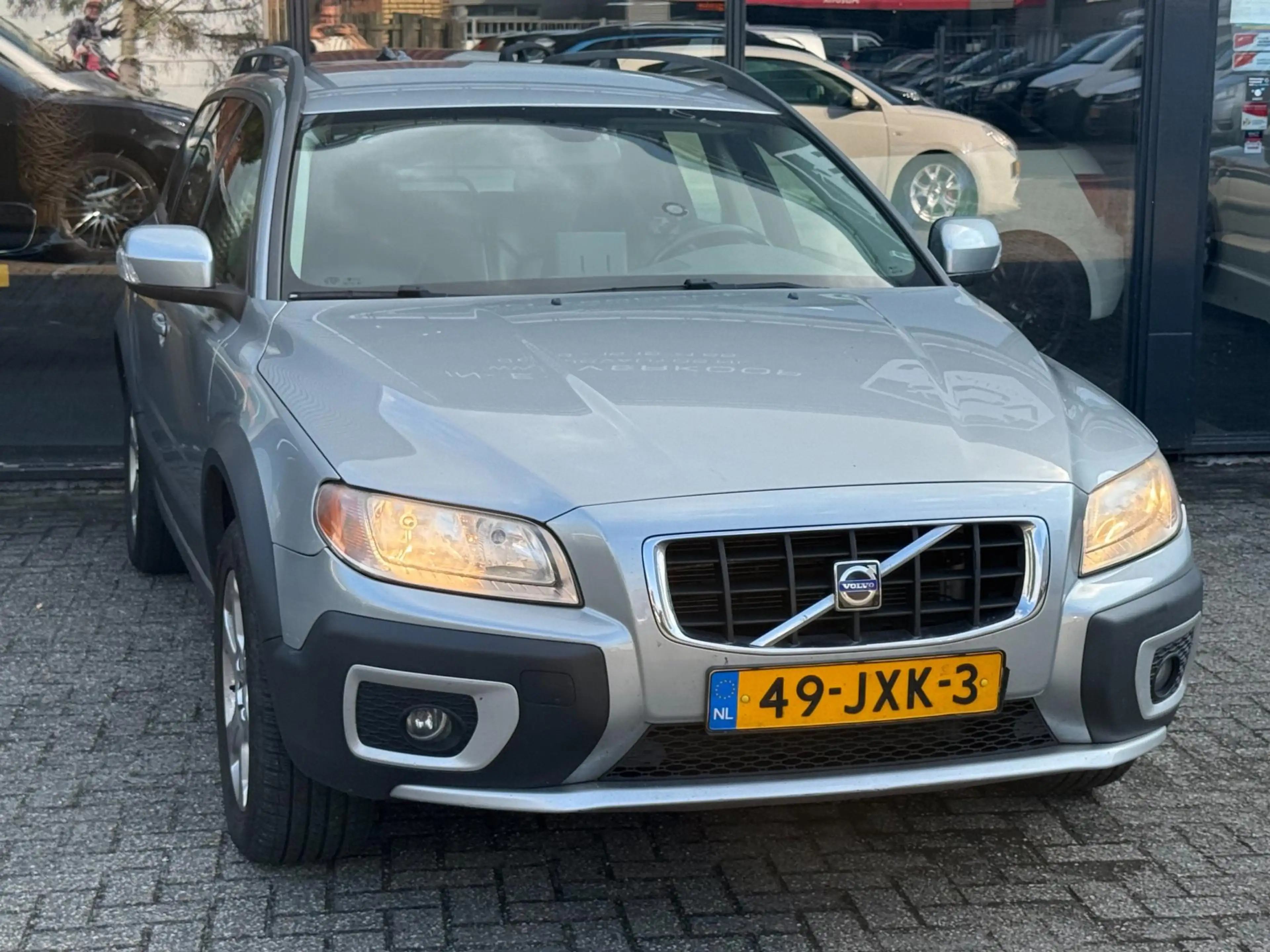 Volvo XC70 3.2 Momentum APK/NAP/NAVI/LEER/TREKHAAK — photo 9
