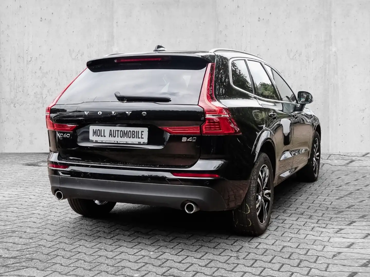 Volvo XC60 Momentum Pro AWD B4 Diesel EU6d Allrad Navi Leder Schwarz - 2