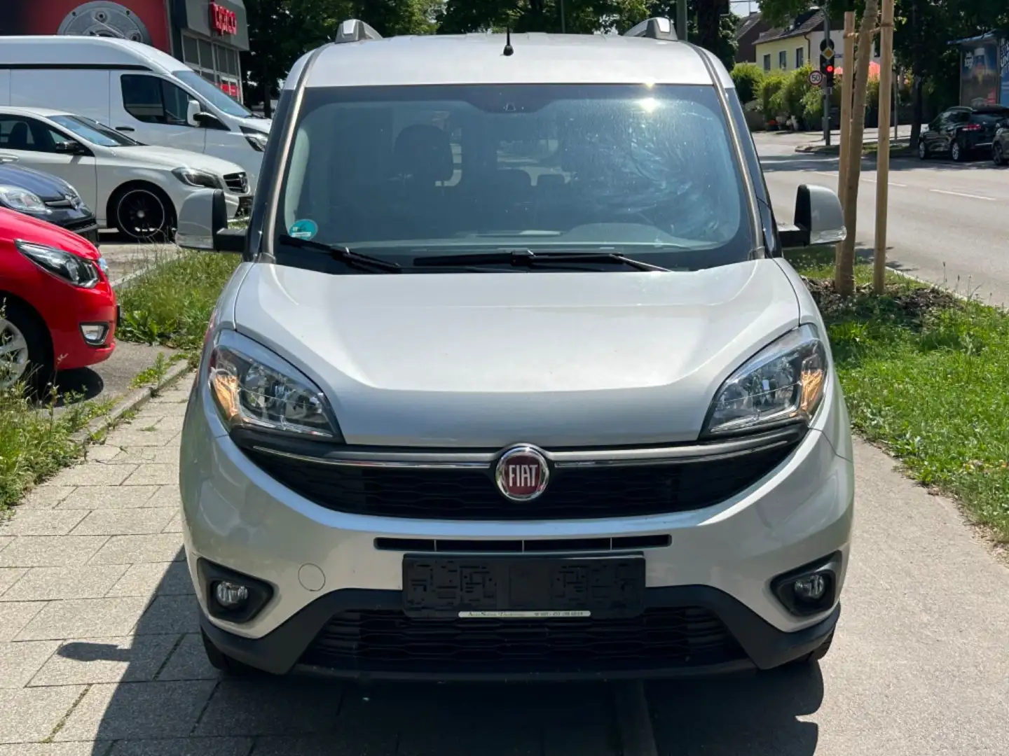 Fiat Doblo SX Kombi 5-Sitzer Klima PDC Grau - 2
